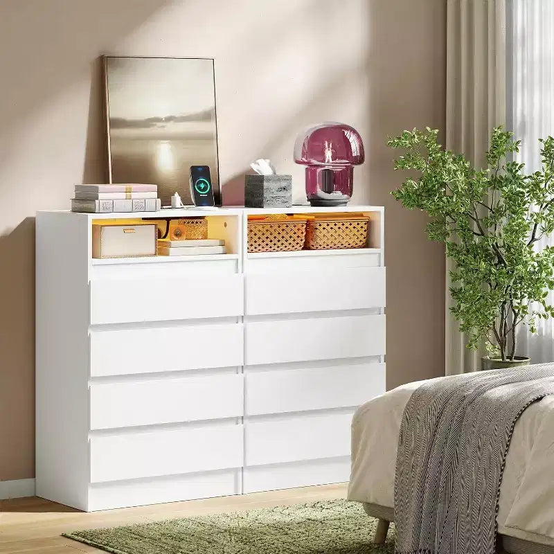 Commode à 4 tiroirs avec éclairage LED et station de recharge, commode moderne blanche pour chambre à coucher et salon
