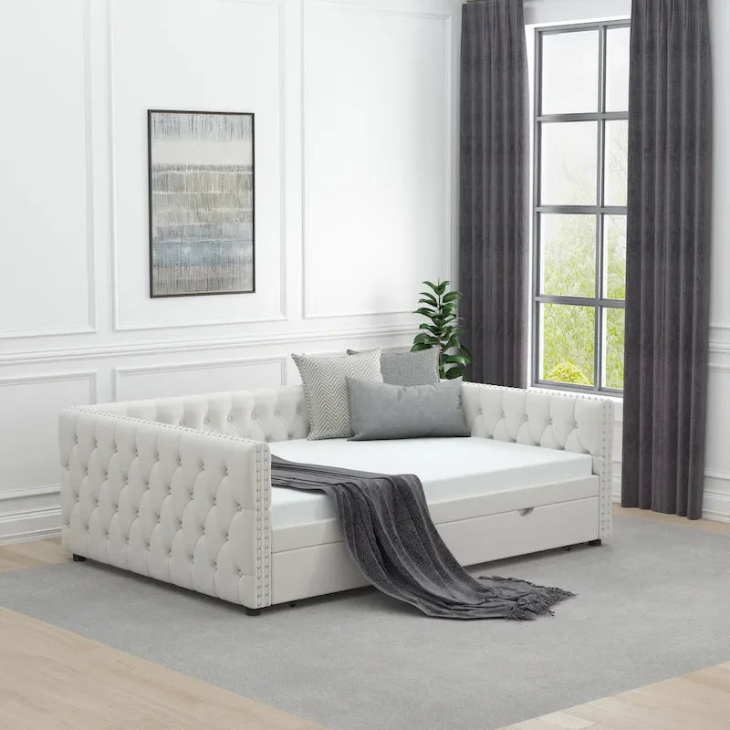 Lit de repos avec lit gigogne, en velours capitonné, avec boutons et clous cuivrés sur accoudoirs carrés, lit de repos double et lit gigogne simple