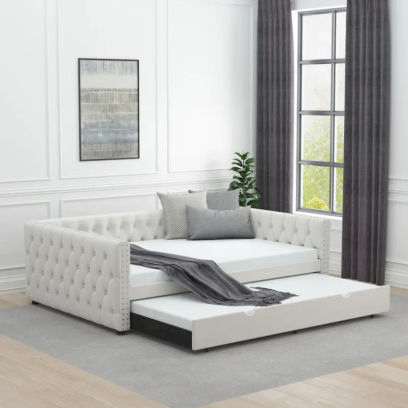 Lit de repos avec lit gigogne, en velours capitonné, avec boutons et clous cuivrés sur accoudoirs carrés, lit de repos double et lit gigogne simple