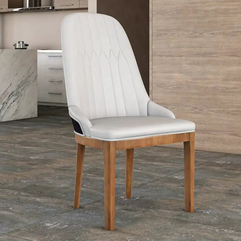 Chaise de salle à manger en cuir avec pieds en bois d'hévéa, dossier élégant avec surpiqûres en losange