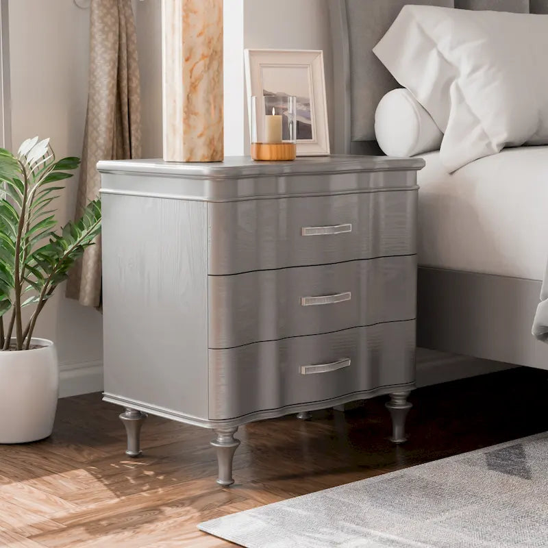 Table de chevet Glam à 3 tiroirs en bois massif
